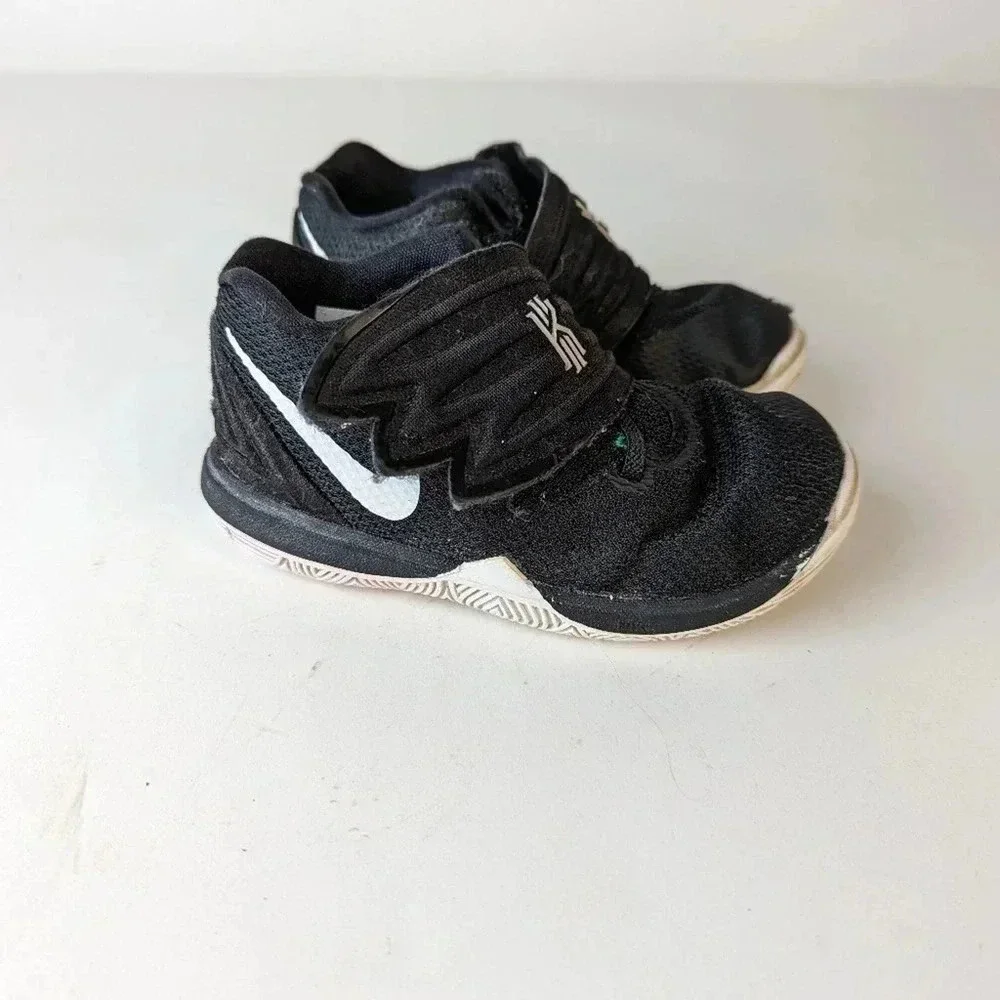 Nike Kyrie 5 / 8 C